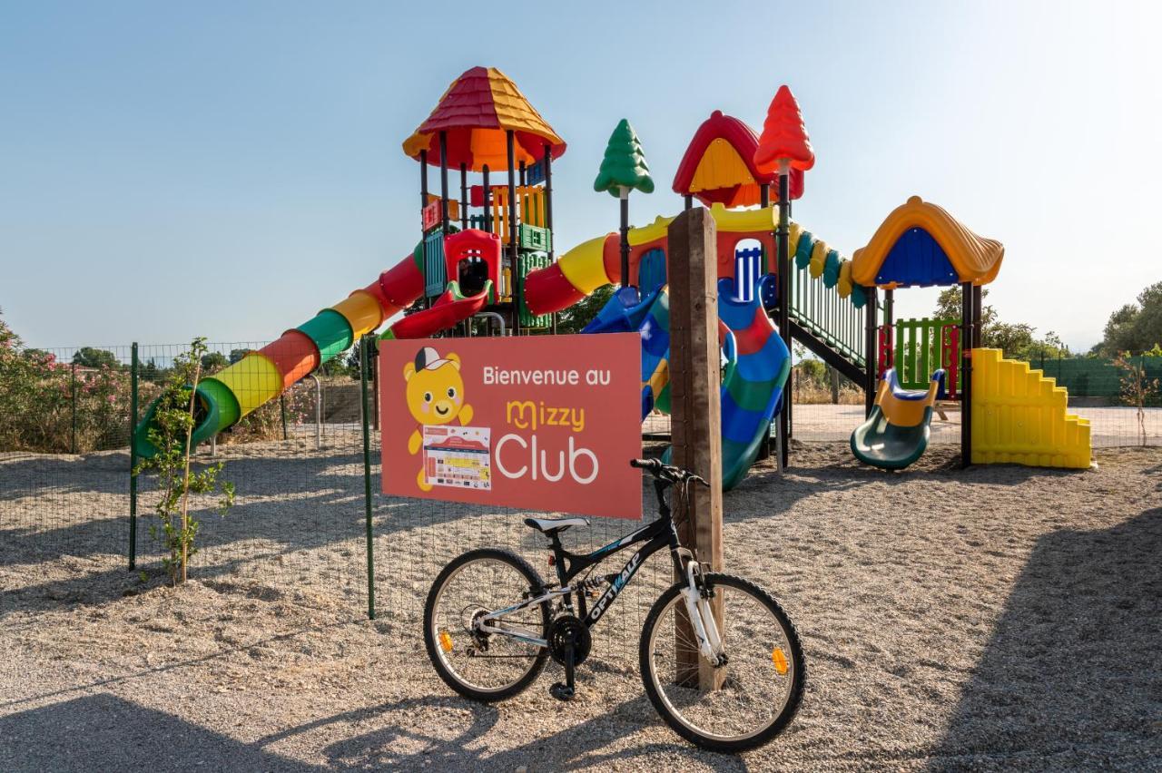 Camping Maeva Escapades Les Cottages De Перпинян Екстериор снимка